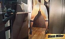 Una giovane amatoriale riceve sesso anale duro con un grosso cazzo nero in webcam